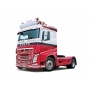 Volvo FH low roof (1:24) Model Kit truck 3962 - Italeri