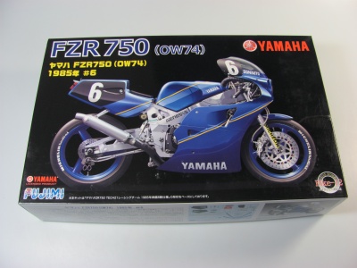 Yamaha FZR 750 1/12 - Fujimi